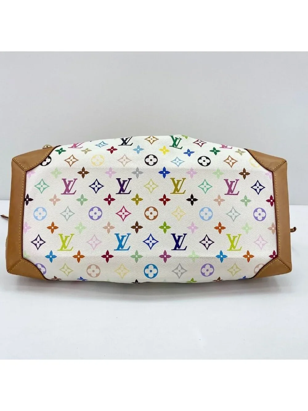Louis Vuitton Handbag Ursula